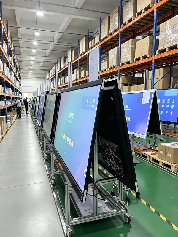 Distributore di elettronica con magazzino IFPD — passa da rivenditore a produttore con i kit SKD e CKD
